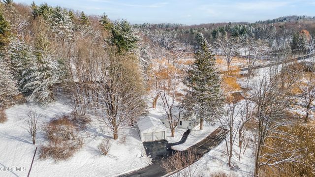 4 Moore Road, East Greenbush, NY 12061