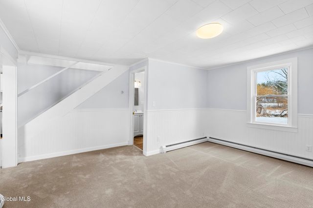 4 Moore Road, East Greenbush, NY 12061