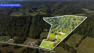 3360 Hartsville Rd, Lafayette, TN 37083