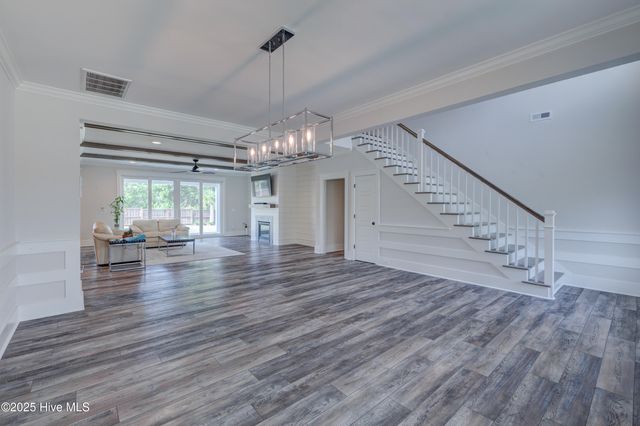 374 Yucca Lane, Wilmington, NC 28412