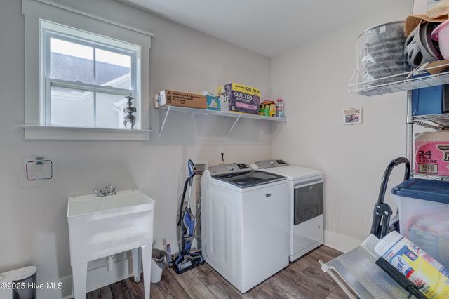 374 Yucca Lane, Wilmington, NC 28412