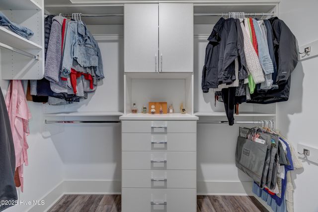 374 Yucca Lane, Wilmington, NC 28412