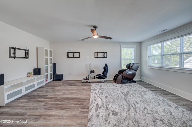 374 Yucca Lane, Wilmington, NC 28412