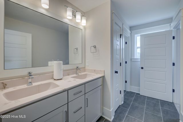 374 Yucca Lane, Wilmington, NC 28412