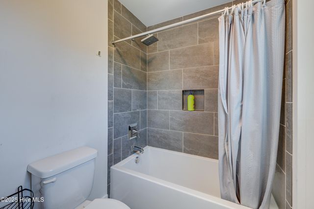 374 Yucca Lane, Wilmington, NC 28412