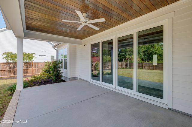 374 Yucca Lane, Wilmington, NC 28412