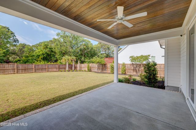 374 Yucca Lane, Wilmington, NC 28412