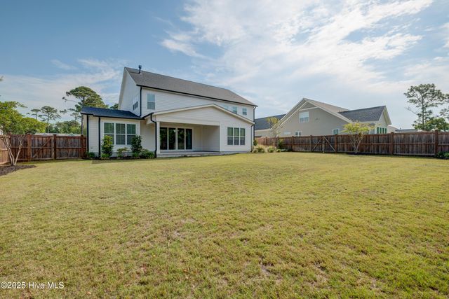 374 Yucca Lane, Wilmington, NC 28412