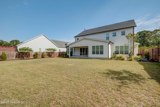 374 Yucca Lane, Wilmington, NC 28412