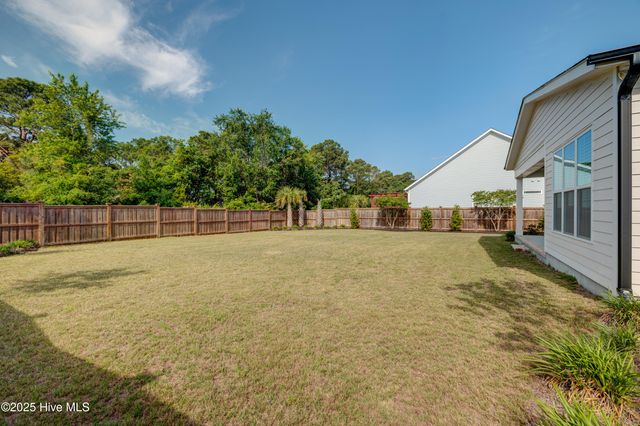 374 Yucca Lane, Wilmington, NC 28412