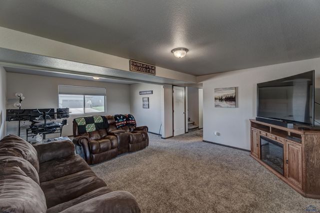 342 E BENGAL DR, Rapid City, SD 57701