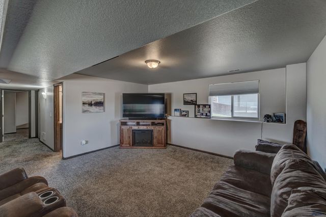 342 E BENGAL DR, Rapid City, SD 57701