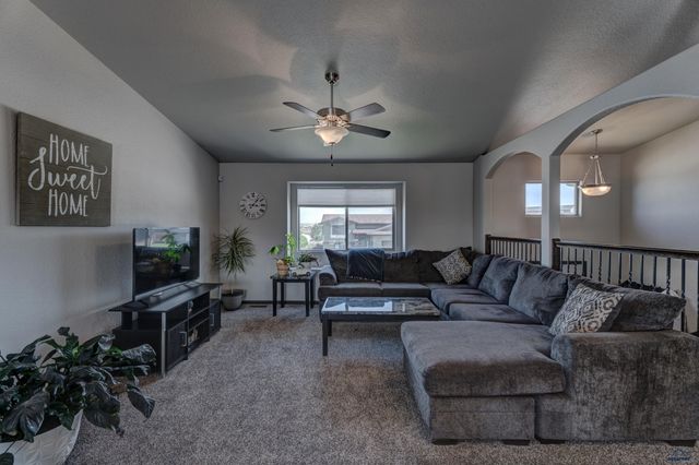 342 E BENGAL DR, Rapid City, SD 57701