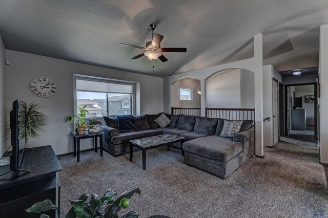 342 E BENGAL DR, Rapid City, SD 57701