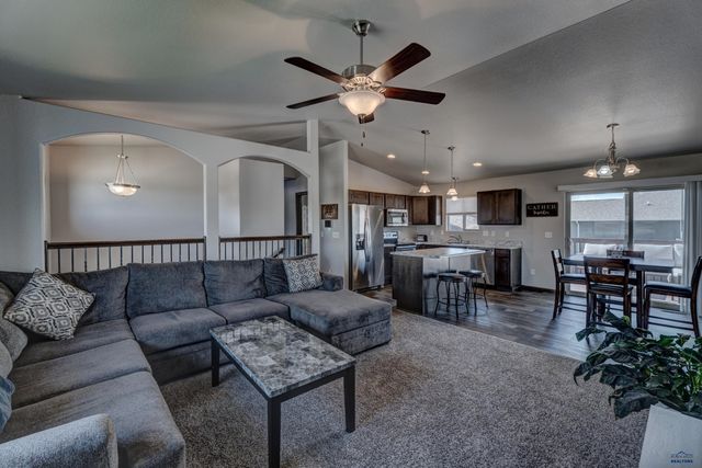 342 E BENGAL DR, Rapid City, SD 57701