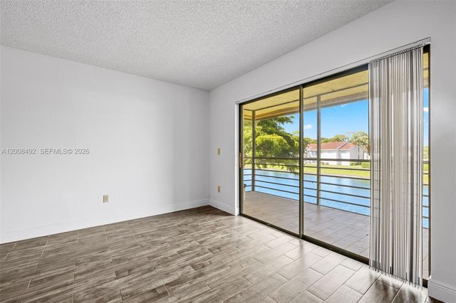 145 Lake Nancy Ln 230, West Palm Beach, FL 33411