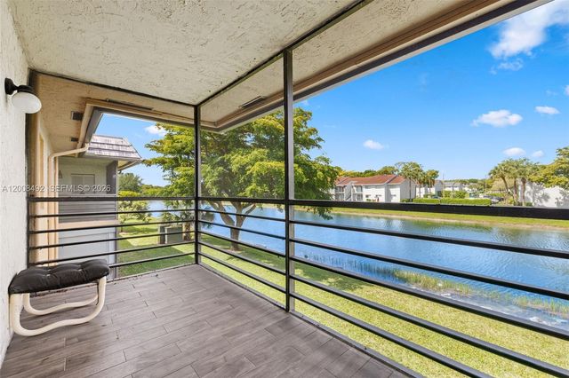 145 Lake Nancy Ln 230, West Palm Beach, FL 33411