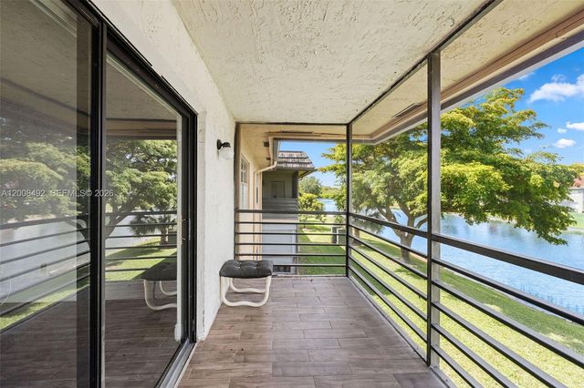 145 Lake Nancy Ln 230, West Palm Beach, FL 33411