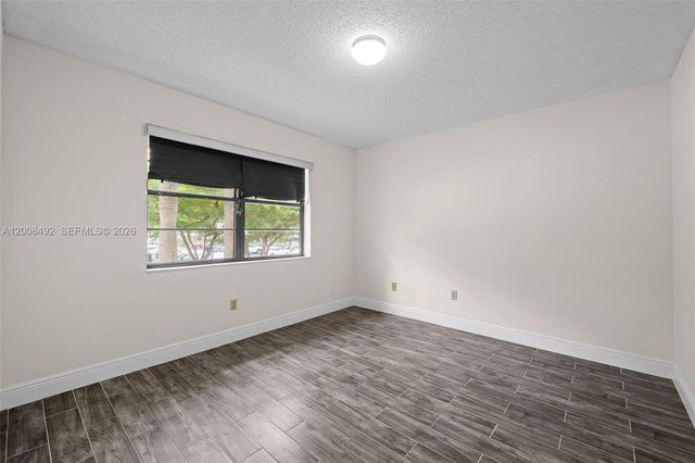 145 Lake Nancy Ln 230, West Palm Beach, FL 33411
