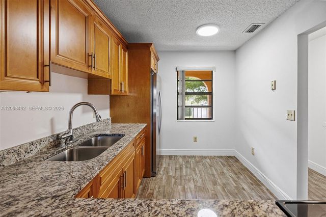 145 Lake Nancy Ln 230, West Palm Beach, FL 33411