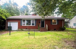 11 Greenwood RD, Newport News, VA 23601