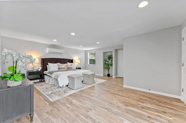 5208 ANSLEY CIRCLE, Tampa, FL 33610