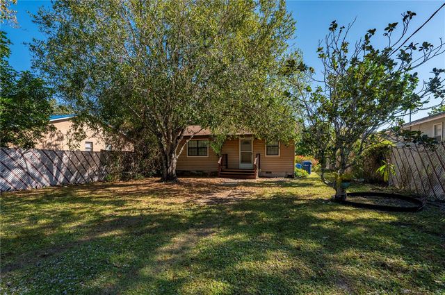 216 GLENWOOD AVENUE, Osprey, FL 34229