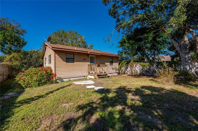 216 GLENWOOD AVENUE, Osprey, FL 34229