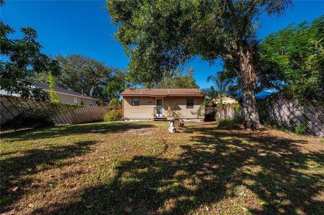 216 GLENWOOD AVENUE, Osprey, FL 34229