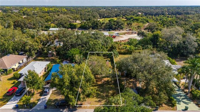 216 GLENWOOD AVENUE, Osprey, FL 34229