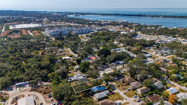 216 GLENWOOD AVENUE, Osprey, FL 34229