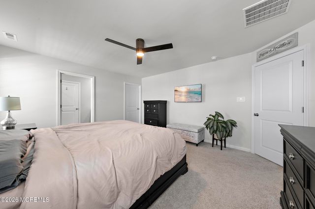 14 Wright Road, Barnegat, NJ 08005