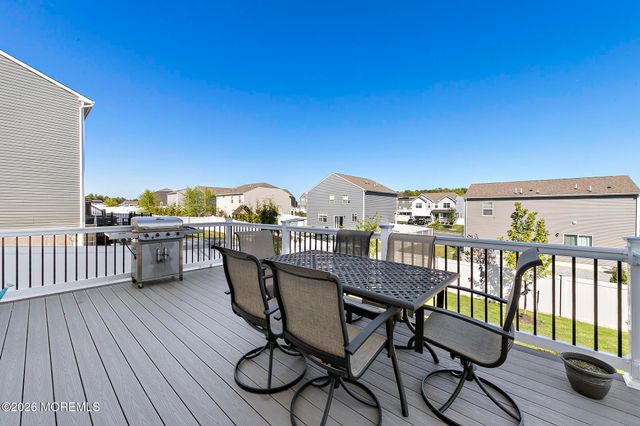 14 Wright Road, Barnegat, NJ 08005
