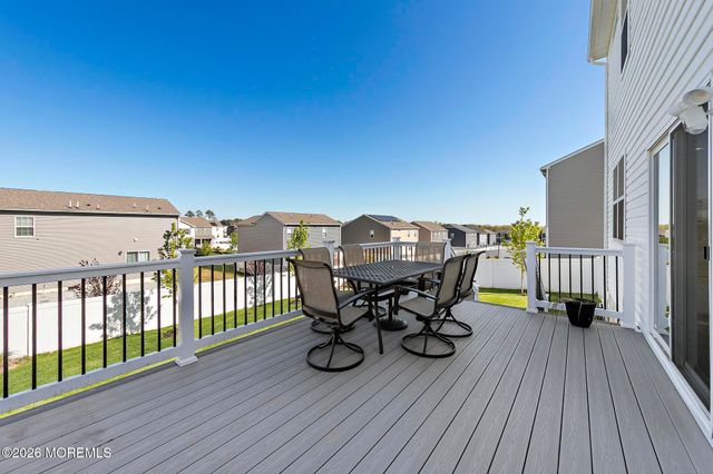 14 Wright Road, Barnegat, NJ 08005