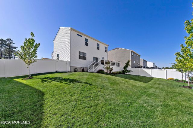 14 Wright Road, Barnegat, NJ 08005