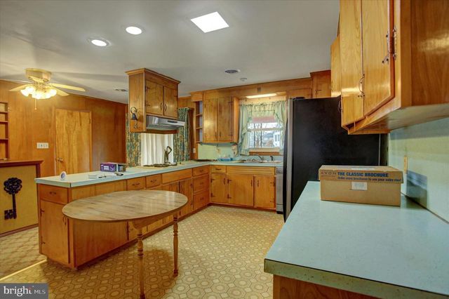 960 LEIDIG DRIVE, Chambersburg, PA 17202