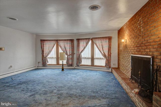 960 LEIDIG DRIVE, Chambersburg, PA 17202