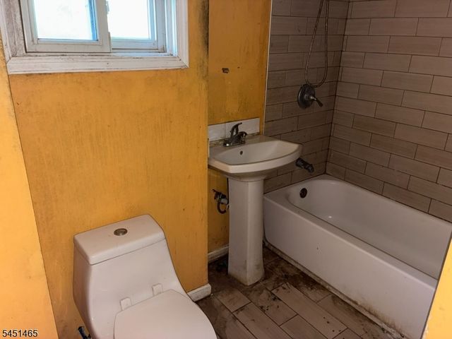 145 Ward St, City Of Orange Twp., NJ 07050