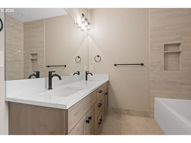 18208 Ne 164th Ave 25, Brush Prairie, WA 98606