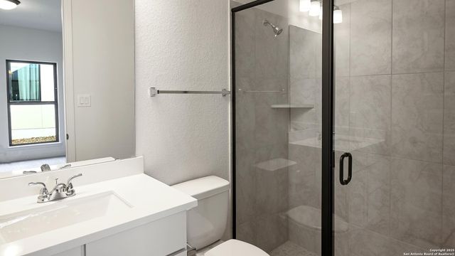 657 Inner Path, New Braunfels, TX 78132