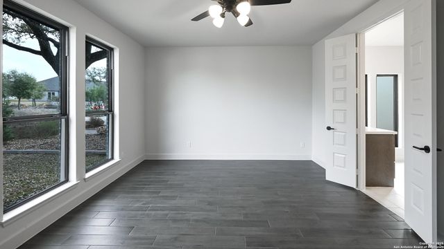 657 Inner Path, New Braunfels, TX 78132