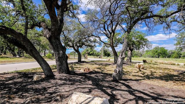 657 Inner Path, New Braunfels, TX 78132