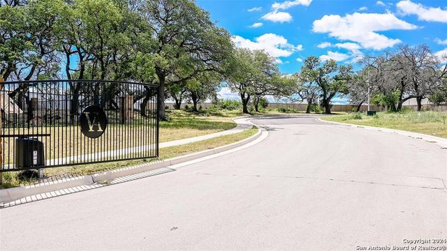 657 Inner Path, New Braunfels, TX 78132
