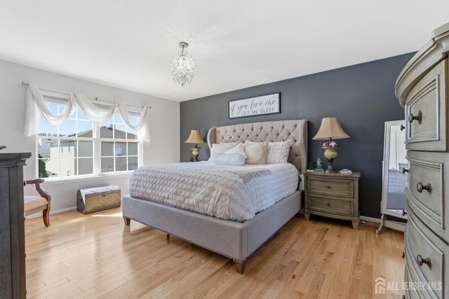 24 Rubar Drive, Sayreville, NJ 08859