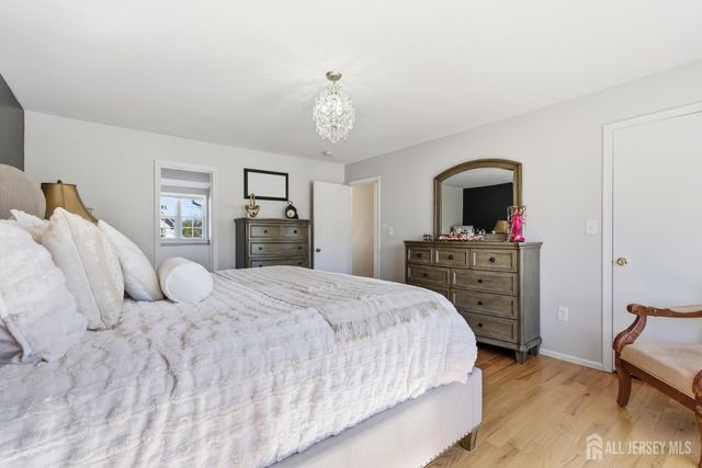 24 Rubar Drive, Sayreville, NJ 08859