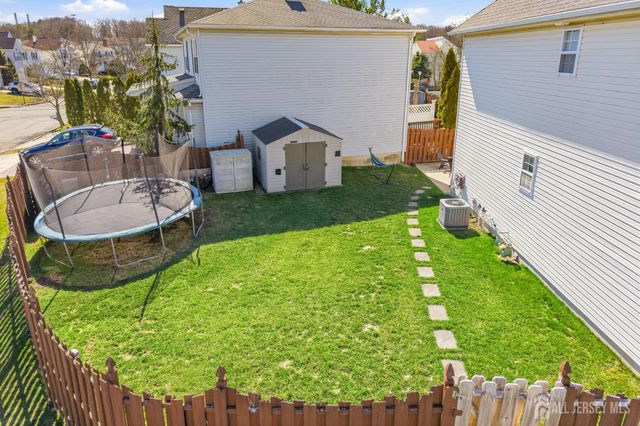 24 Rubar Drive, Sayreville, NJ 08859