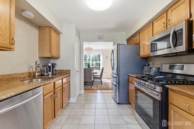 24 Rubar Drive, Sayreville, NJ 08859