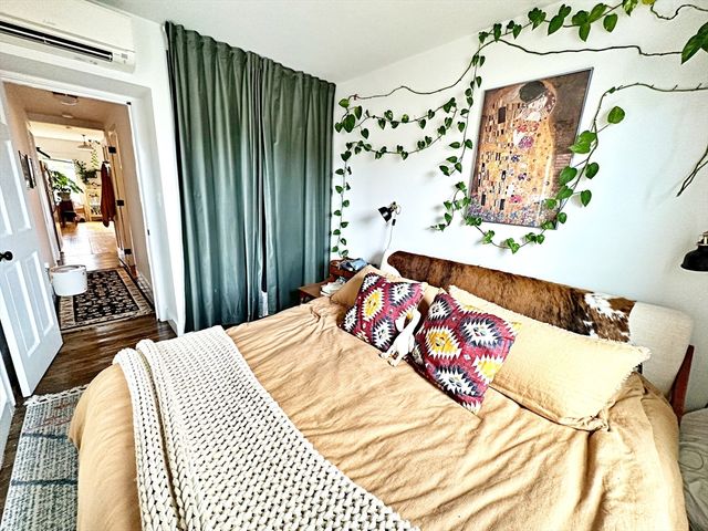 264 Sumner St 3, Boston, MA 02128