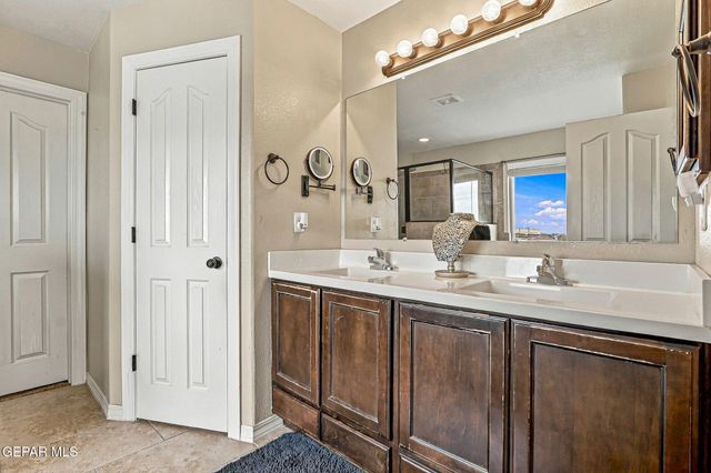 213 S MANZANITA Drive, El Paso, TX 79928