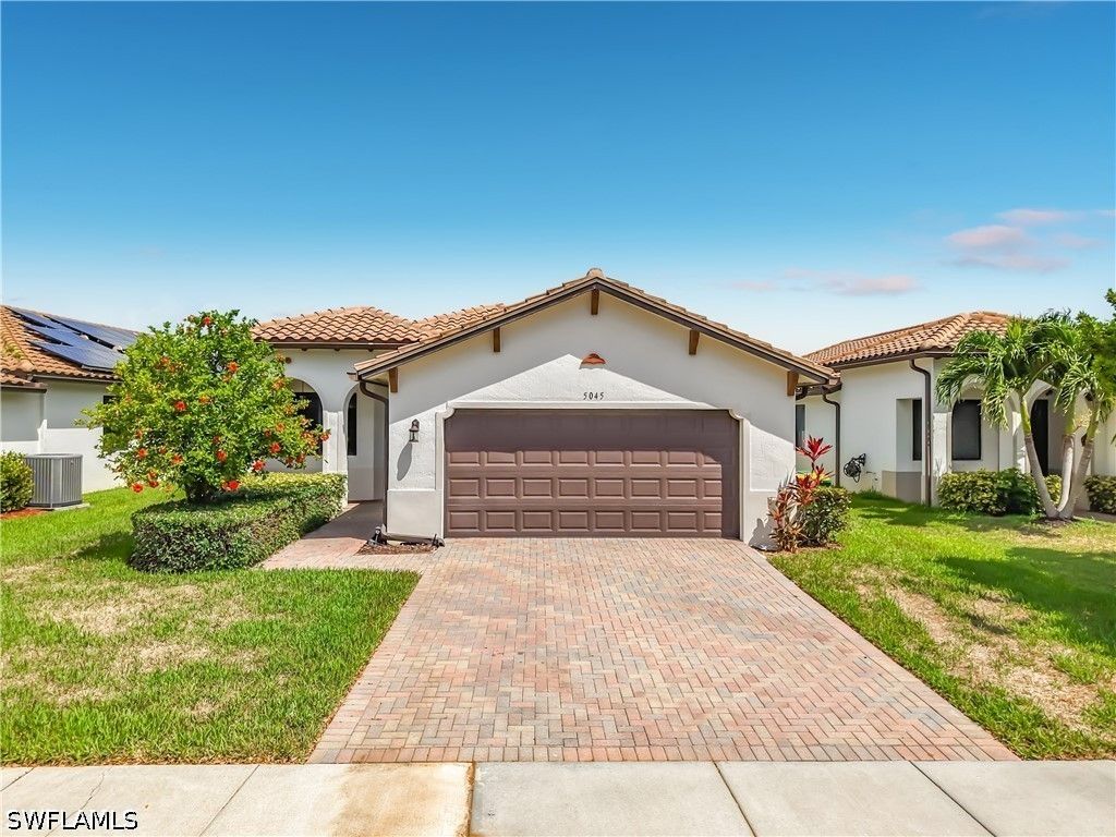 5045 Arancia LN, Ave Maria, FL 34142